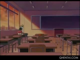 Hentai school- vies film siren sprongen peter en krijgt geweekt nat
