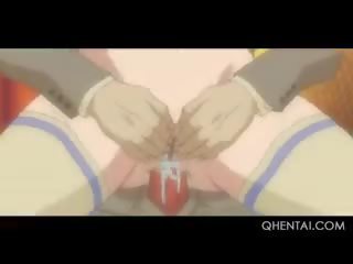 Teenager hentai puppe wird fotze feucht während gefickt im die arsch