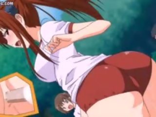 Anime krijgt masturbated in klasse