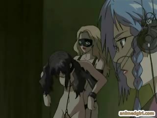Lidhur me zinxhir hentai i vështirë fucked nga transvestit anime